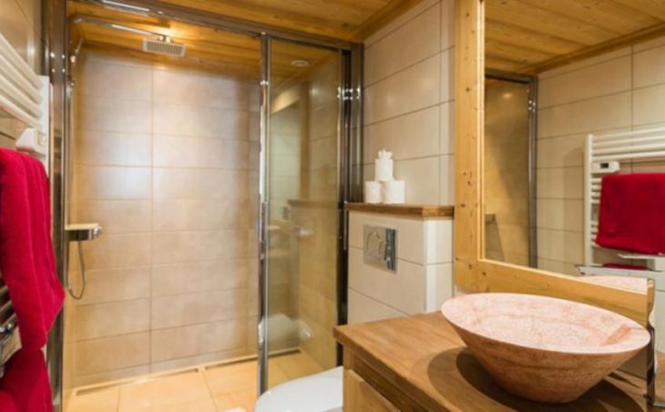 Chalet Boubou Plus, Tignes, Shower Room